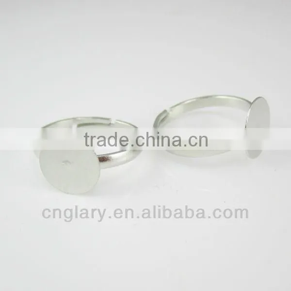 Adjustable Ring With Flat Pad