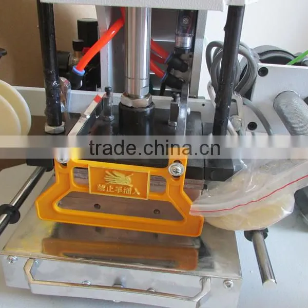 TAM 90-2 Pneumatic Plane Hot Foil Stamping Machine for Leather photo-4