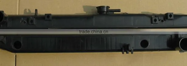Plastic Radiator Tank (Suit for LANDERISEER 2001)