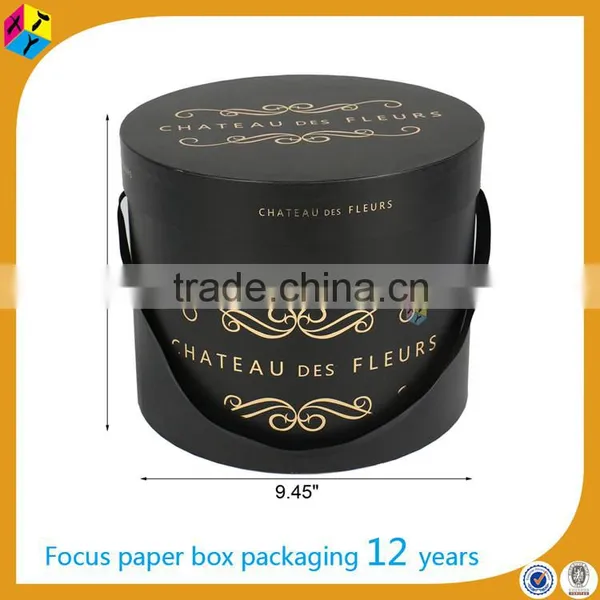 Decorative Cardboard With Ribbon Flowers in Hat Box photo-2