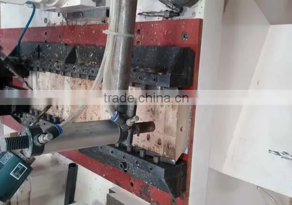 High Quality Wood Machine MD-03 Automatic Triangular Boring Machine photo-4