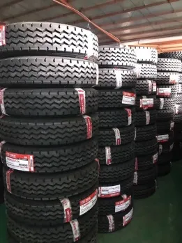 825R16 Two Lines Truck Tyre photo-2