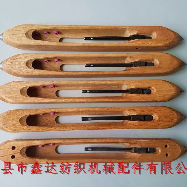 Wooden Shuttle With Pulley For Hand Loom Textile Accessories