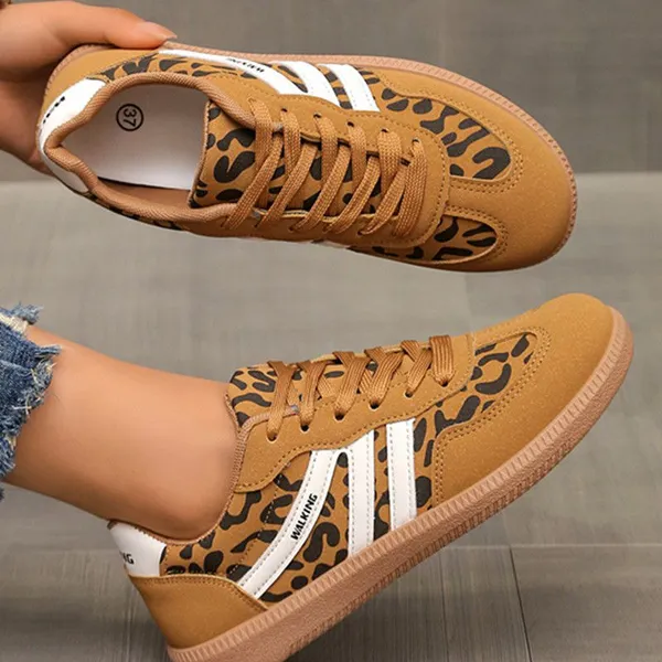 White Playful Contrast Color Detail Lace Up Womens Sneakers Girl Brown Varsity Color Block Patchwork Lace-up PU Leather Sneakers Wholesale photo-5