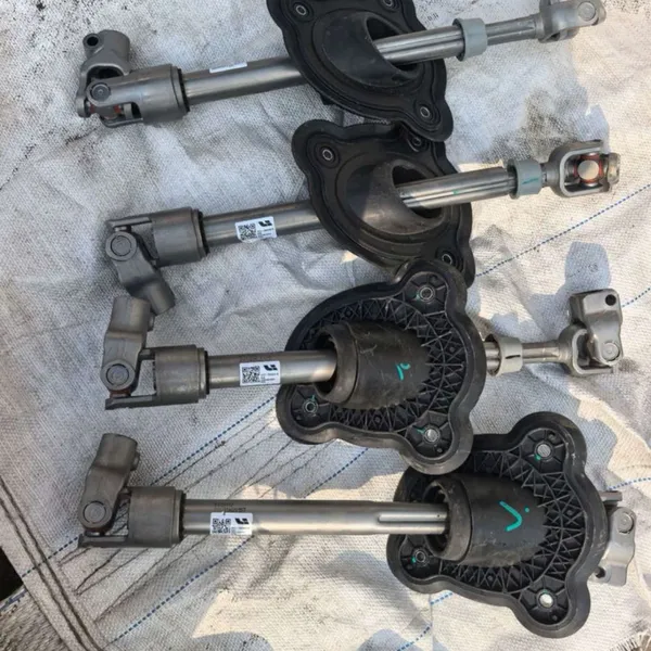Steering joint