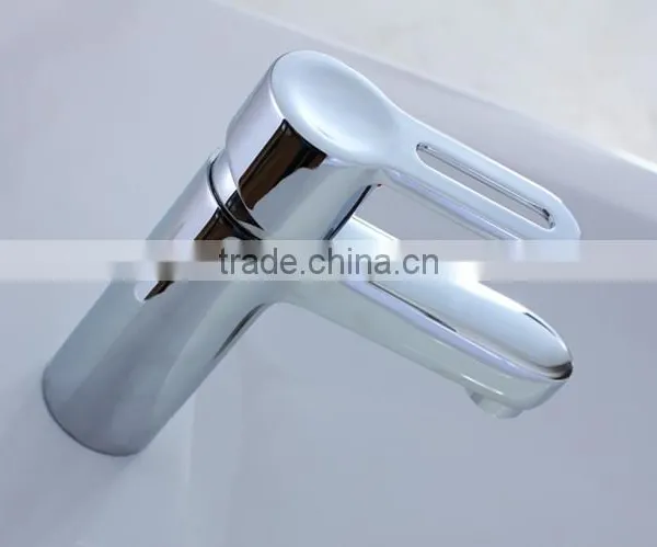 Hot And Cold Dual Use Single Level Metal Faucet