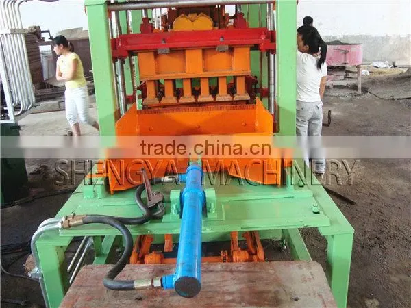 QT5-15 Fully Automatic System Cement Brick Making Machine Make Hollow Brick,solid Brick,pavement Brick Hot-sale in Gabon photo-3