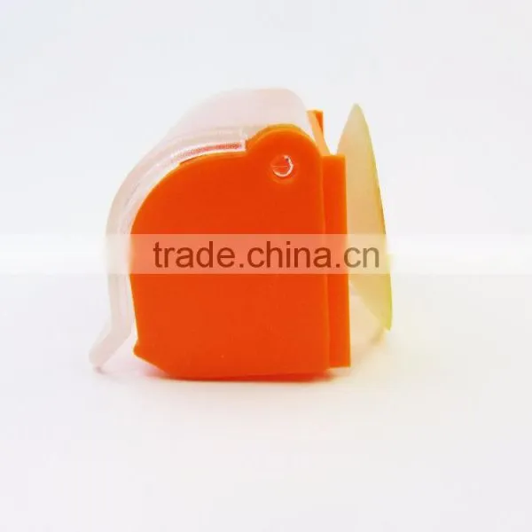 Plastic Razor Holder With Cover and Suction Cup photo-3