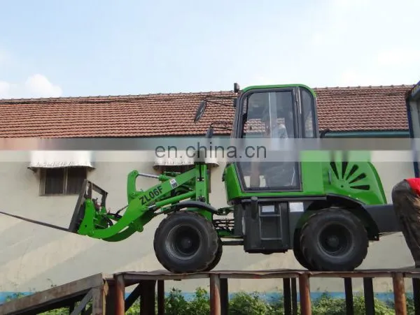 4WD New Type Articulated Mini Front Loader 906 photo-3