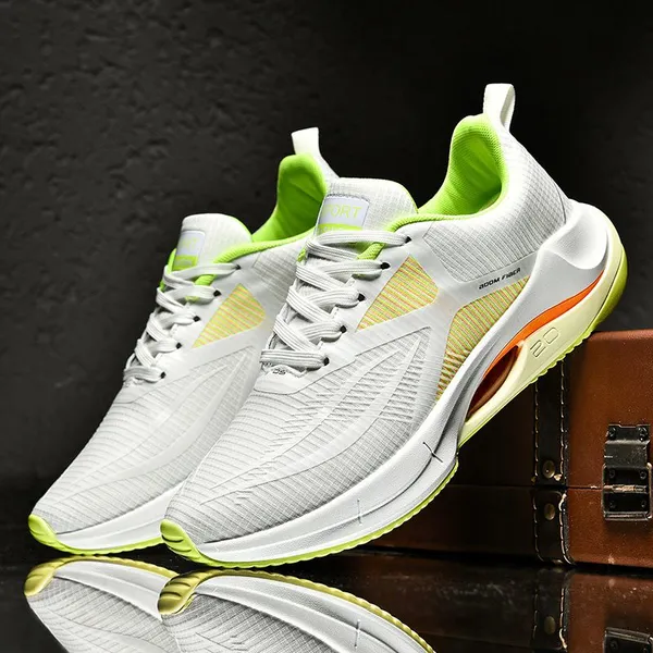 Wholesale New Casual Board Shoes Fashionable Man Women Students Skateboard Shoes Leather Canvas Shoes High-top Children Sports Sneakers photo-3