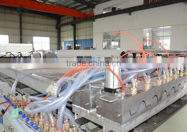 2015 New Designed 800mm Width PVC Board Production Line photo-2