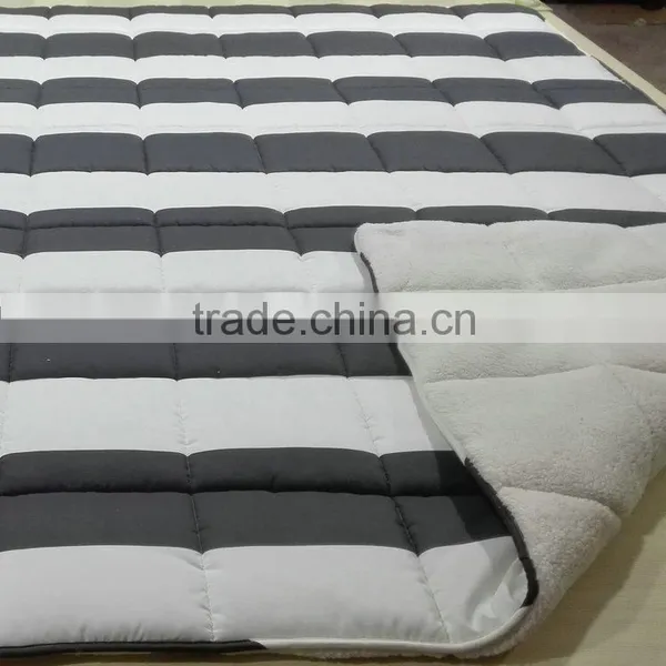 2016 Best Selling Product Super Soft Microfiber Quilt, Lamb Fleece Duvet Made in China photo-2