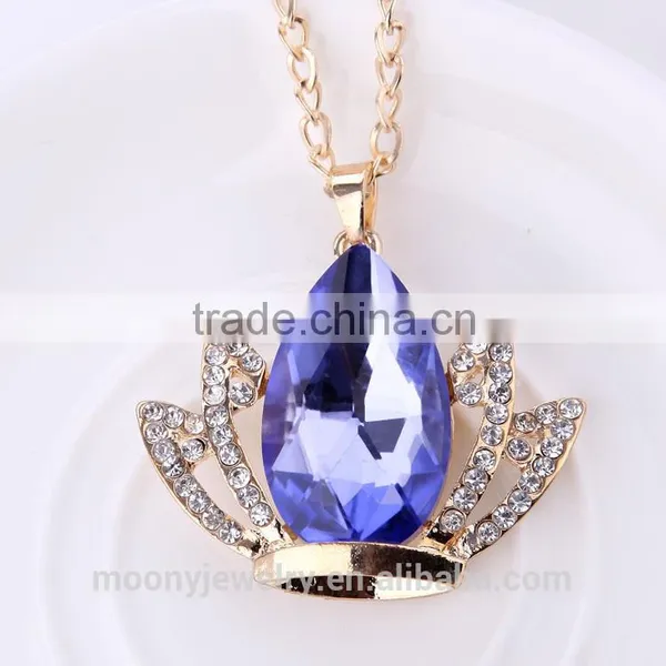 Women Fashion Beautiful Crystal Necklace Large Crown Necklace Chain