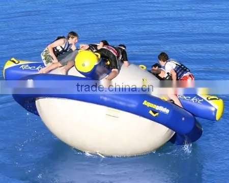 2015 High Strength Pvc Tarpaulin Inflatable Water Rockit photo-4