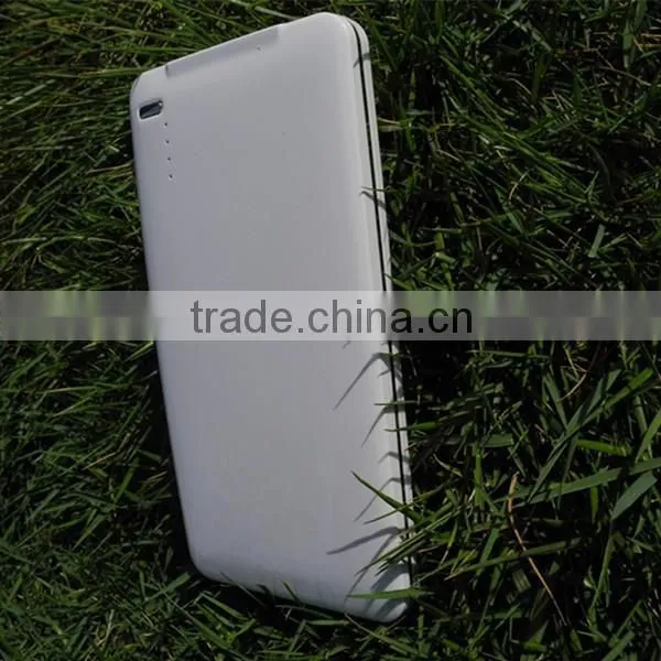 March Power Bank 3 in 1 Power Bank 4000mAh Extra-Slim Plated Metal Middle Frame photo-2