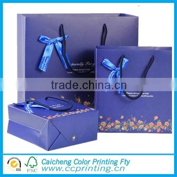 Christmas Holiday Paper Gift Store Packaging Shopping Bag photo-3