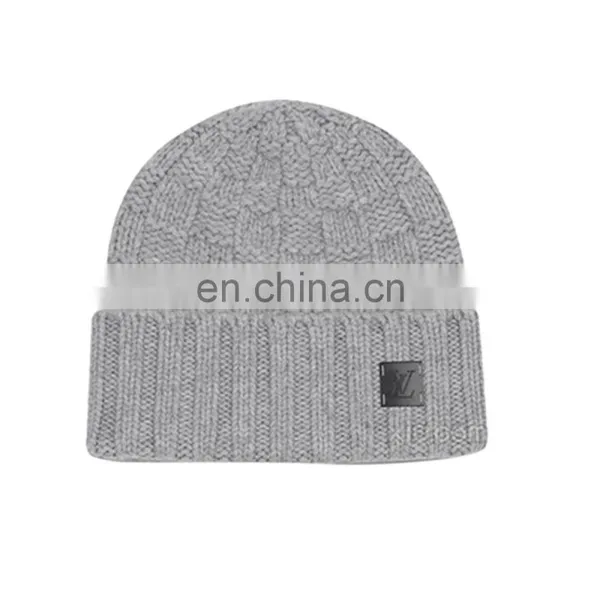 Custom Wholesale Cotton Beanie Winter Hats With Leather Patch photo-6