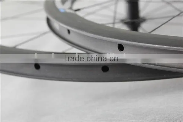 Super Light Carbon Clincher Wheelset Wide Edge Carbon Fiber Wheels W40C photo-6