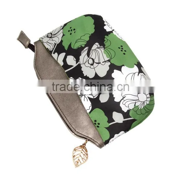 2015 New Design Promotional Printed Stain Polyester Cosmetic Case photo-2