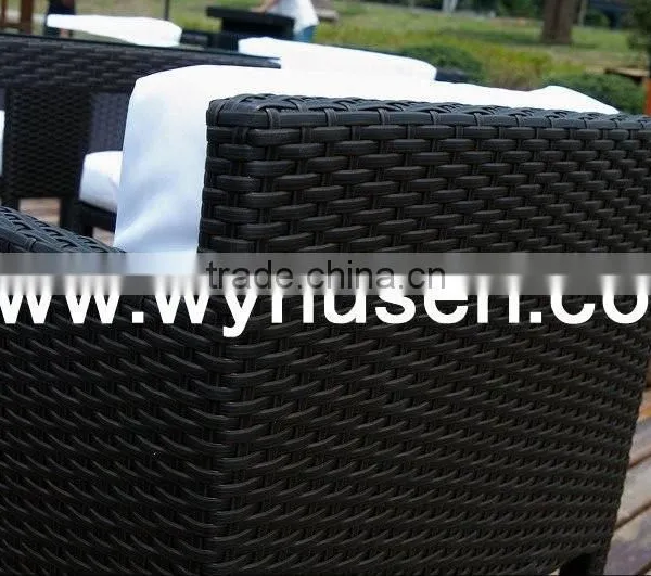 Rattan Dining Set With Rectangle Table and Chairs Outdoor Furniture photo-4