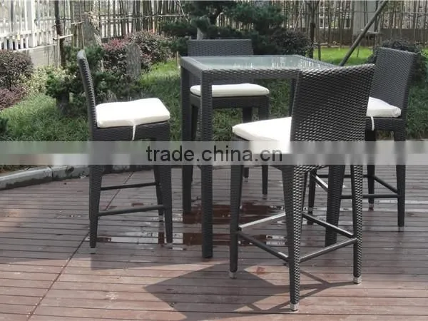 Outdoor/Indoor Furniture Rattan/Wicker Patio Bar Set photo-4