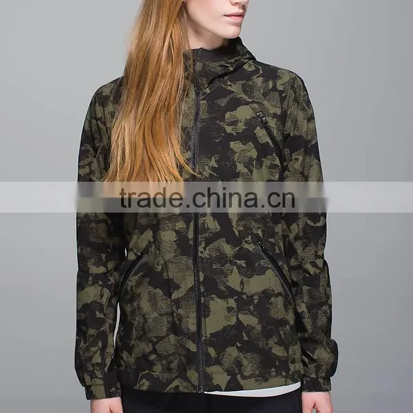 Hot Selling New Design Women Autumn Jacket Warm Outwear Wear Stitching Short Jacket photo-2