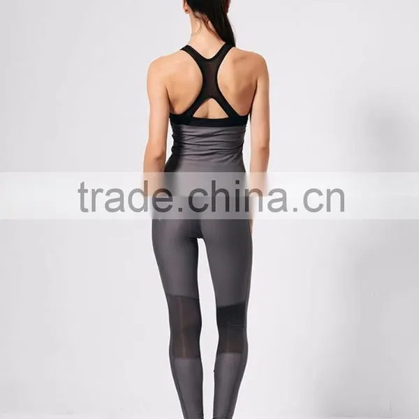 Latest Deep Armholes Racerback Design Women Grey Athletic Yoga Wear Set photo-3