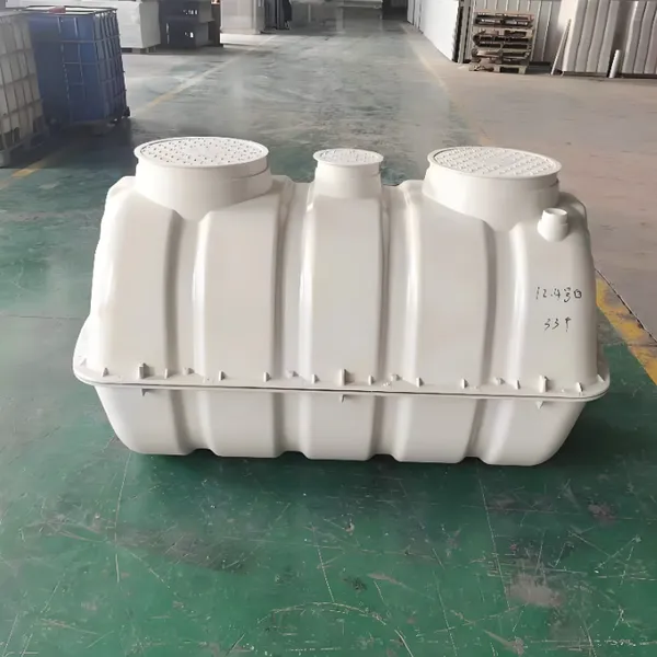 600-2500L Molded Fiberglass Household Wastewater Treatment Septic Tank photo-2