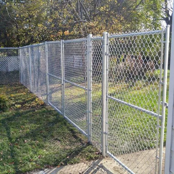 Professional Sports Safety Steel Green Fencing, Suitable for Basketball Courts, Badminton Courts, Volleyball Courts, Tennis Courts, and Soccer Fields. photo-5