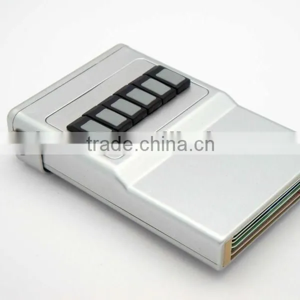 CREDIT CARD HOLDER