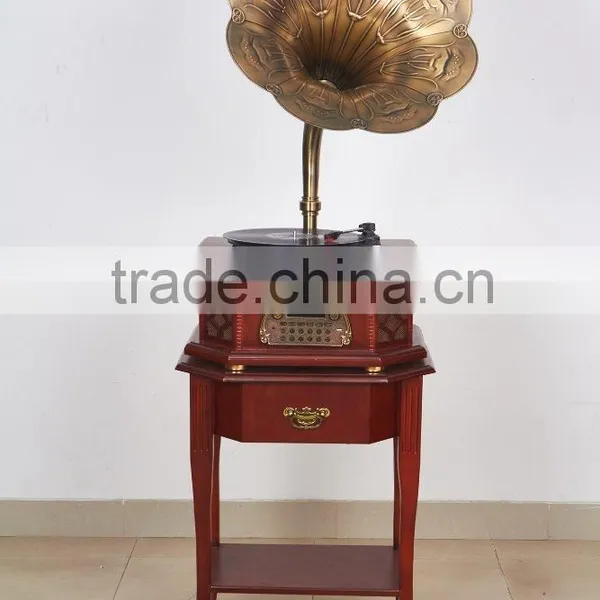 Old Type Antique Gramophone With FM/AM Radio USB Plug