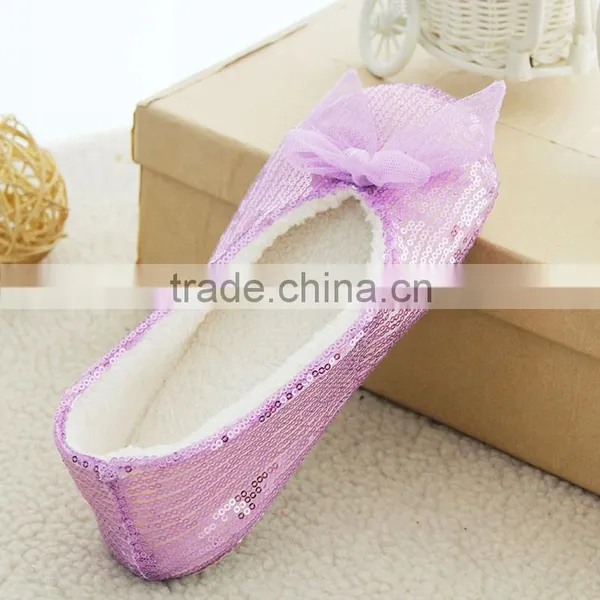 New Material Paillette Indoor Soft Sole Wide Dance Shoes for Women photo-4