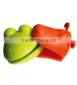 2016 Kitchen Accessories Silicone Mini Oven Safety Mitt/ Pot Holder/ Pinch Grip Gloves photo-3