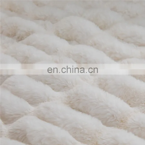 High Quality Spain Cozy 70%Acrylic 30%Polyester White Furry Throw Spandex Blanket For Winter Warm photo-4