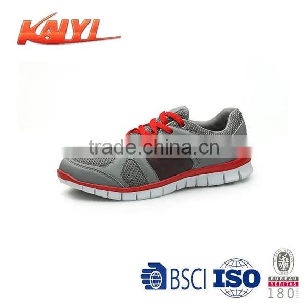 China Shoe Brands 2016 New Wholesale Cheap Price Light Weight Sport Shoes Soccer Shoes photo-2