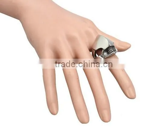 Vintage Men's Ring Decoration Carved Skull Titanium Steel Stainless Steel photo-5