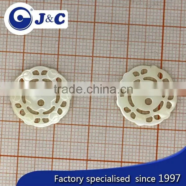 Bespoke Shape Trocas Shell Buttons for Woman Dress photo-4
