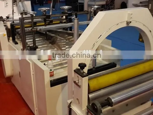 2015 New Design Side Inserting Machine for Sanitary Towel Bag photo-6