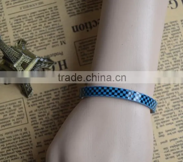 Mosaic and Dots Style PU Leather Bracelet photo-3