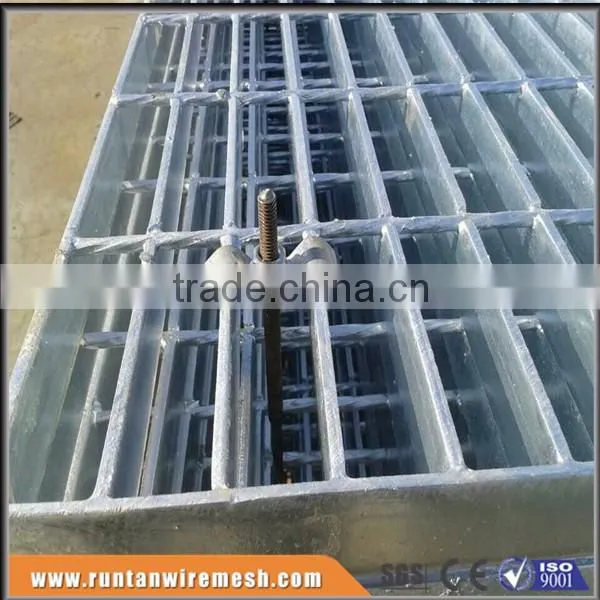 ASTM A36 Hot Dipped Galvanized Trench Bar 30x3 Galvanized Steel Grating (Trade Assurance) photo-3