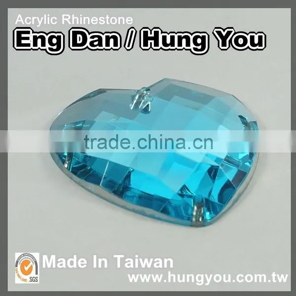 Bulk Wholesale 4 Holes Heart Shaped Sew On Acrylic Rhinestone With Silver Foil Back photo-4