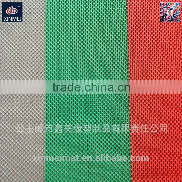 Waterproof Hollow Out Anti Slip Pvc Play Mat photo-3