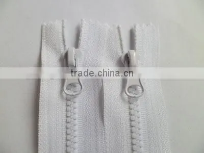 3# Plastic Resin Zipper Close End Zipper With Painted Auto-lock Thumb Slider Zipper Coate Zipper photo-2