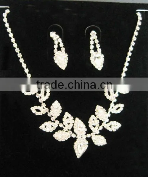 Rhinestone Necklace Set