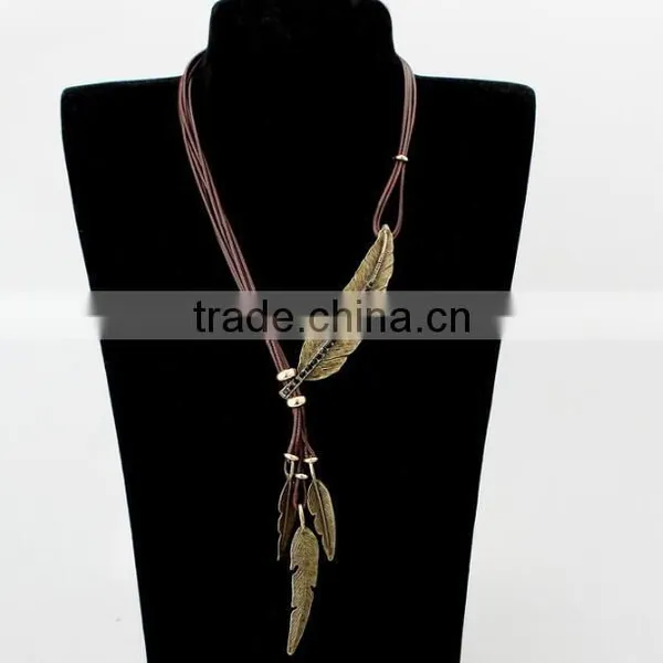 Zm34111a European Style Women Rhinestone Long Pendant Necklace Jewelries photo-3