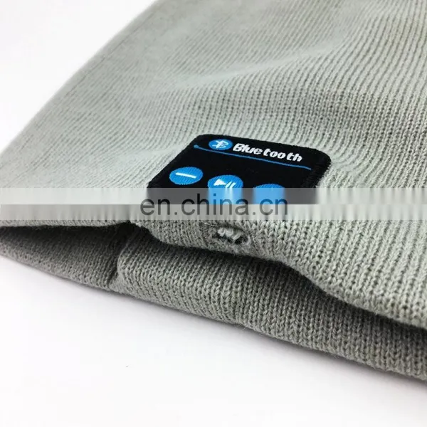 Custom Acrylic Reversible Blue Tooth Beanie Hat With Woven Label for Women photo-2