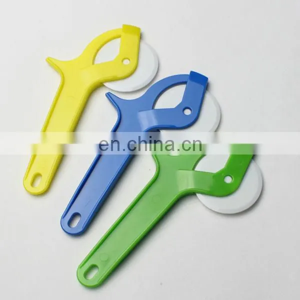 Plastic Pizza Cutter for Promotion photo-4