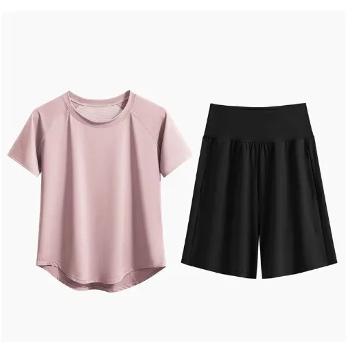 Women’s Quick-Dry Athletic T-Shirt & Shorts Set
