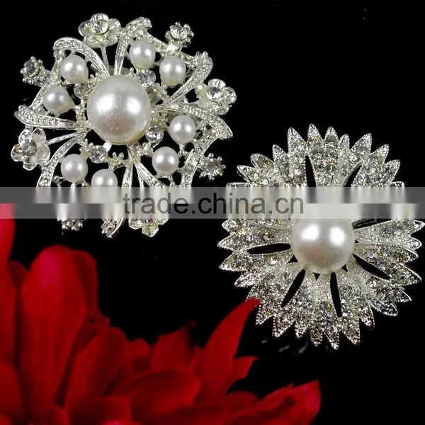 Best Price Zinc Alloy Vintage Flower Rhinestone Crystal Strass Brooch Pins , Crystal Rhinestone Strass Brooch in Colors photo-4
