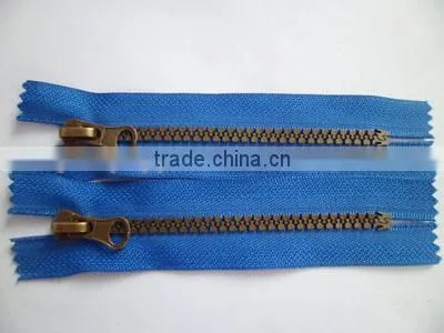 5# Plastic Resin Zipper Nickel Teeth Zipper Close End Zipper With Auto Lock Slider Zipper Porcket Zipper